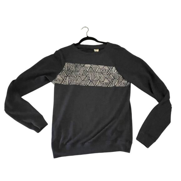 Hollister - Pullover Sweater - Size M - Navy Geometric Chest Print - Comfy Cozy - Picture 1 of 6